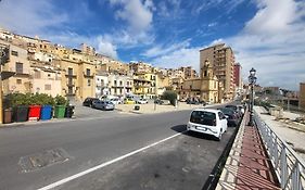 Il Sole e La Luna